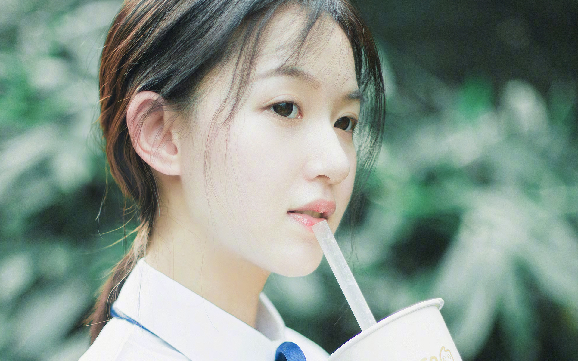 LEYU乐鱼体育官方网站-体育明星积极参与公益活动传递正能量，体育明星赞助案例