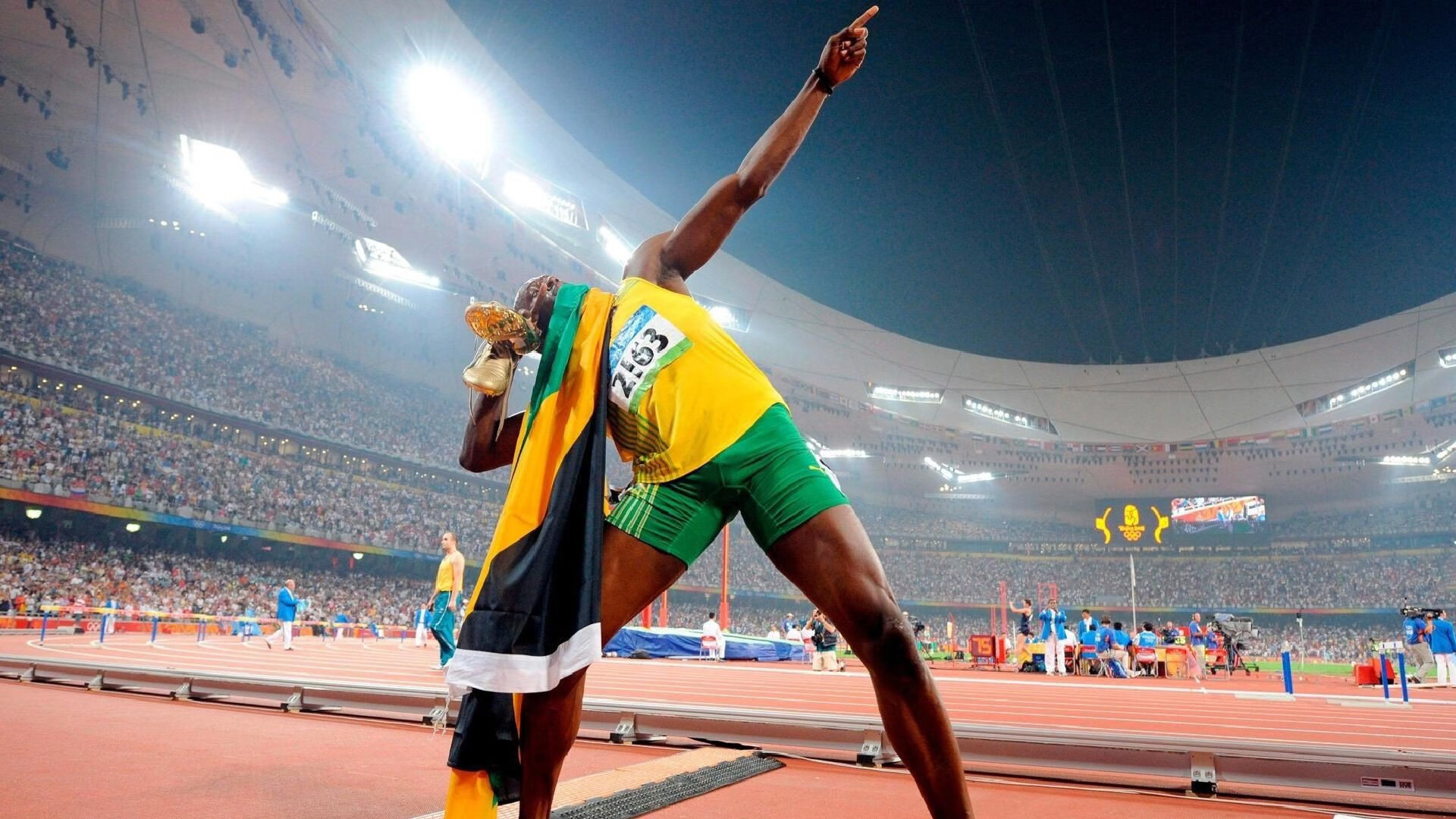 卡特的精准踢术,助力全黑队超越对手,制胜千里,卡特进攻能力