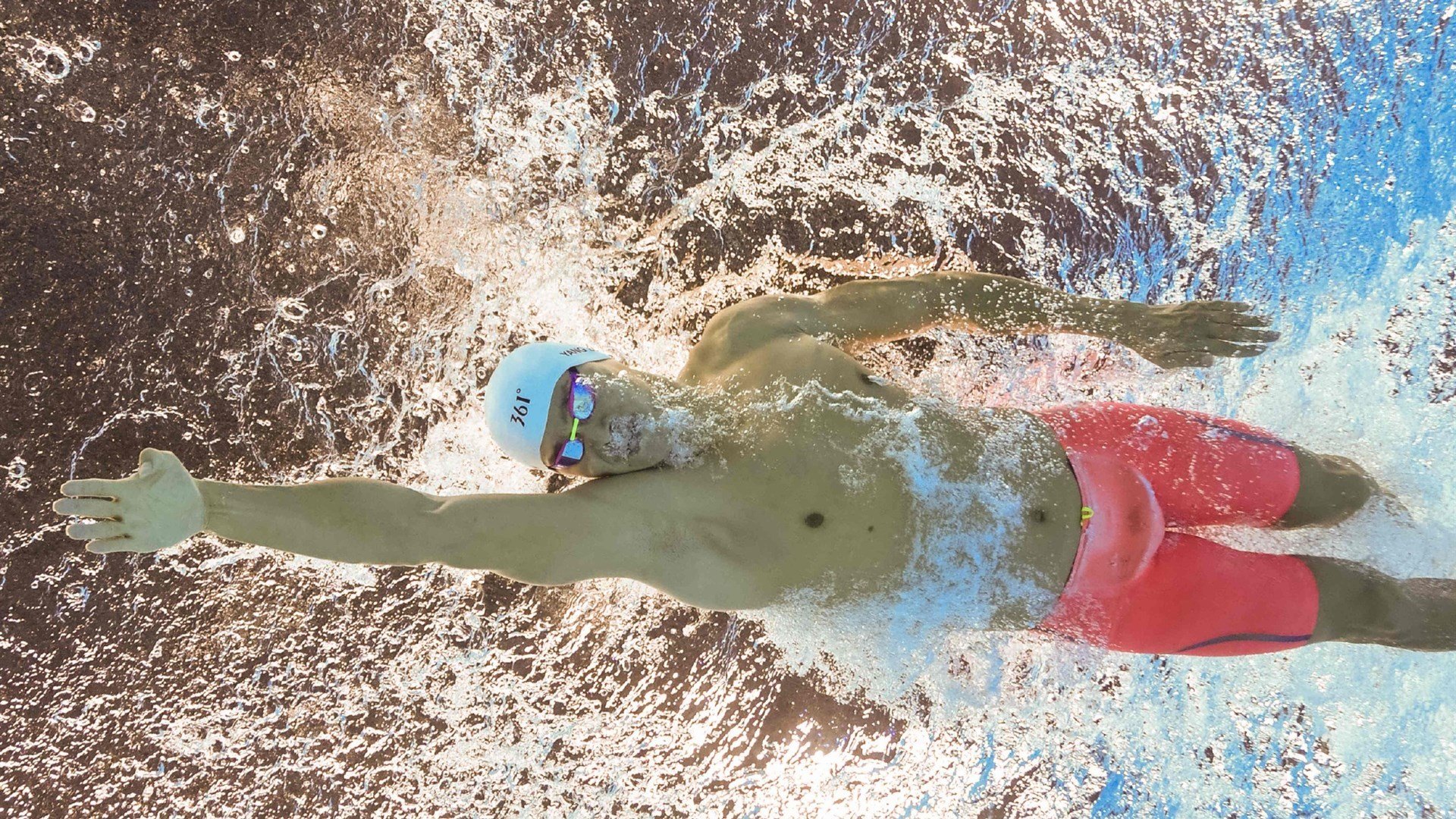 特色足球文化墙在城市中心铺设,传播体育精神,足球文化墙布置方案